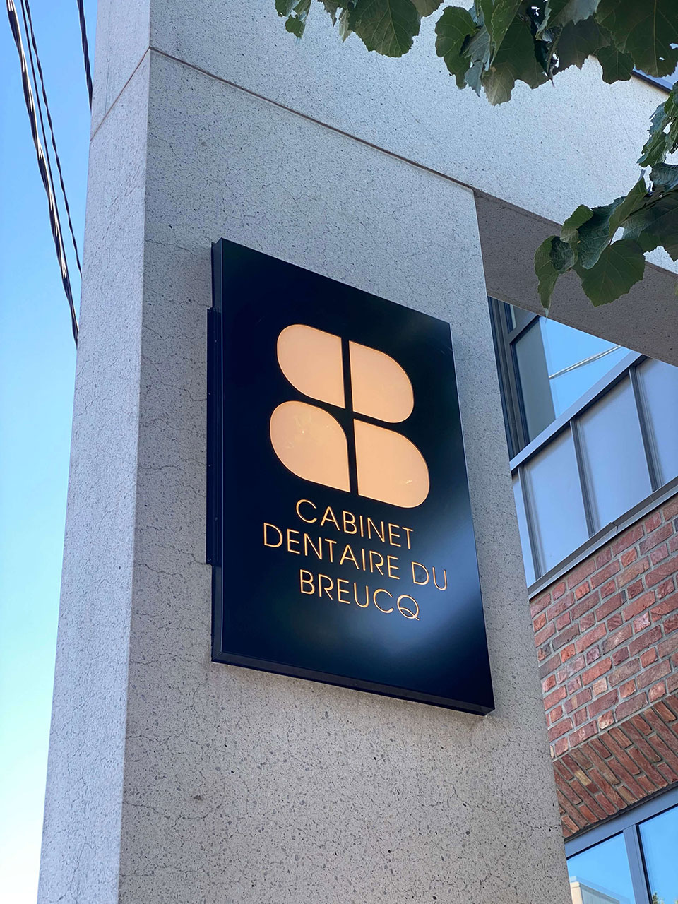 Enseignes lumineuses - Cabinet dentaire du Breucq