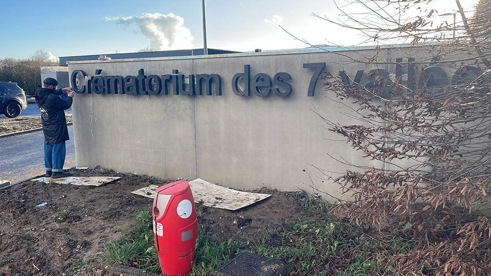 Enseignes lumineuses - Crématorium des 7 vallées
