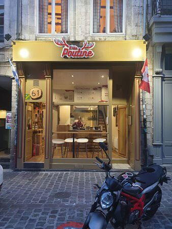 Enseignes lumineuses - P'tite Poutine