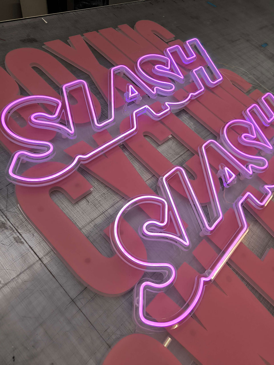 Néons - Slash Sport Club